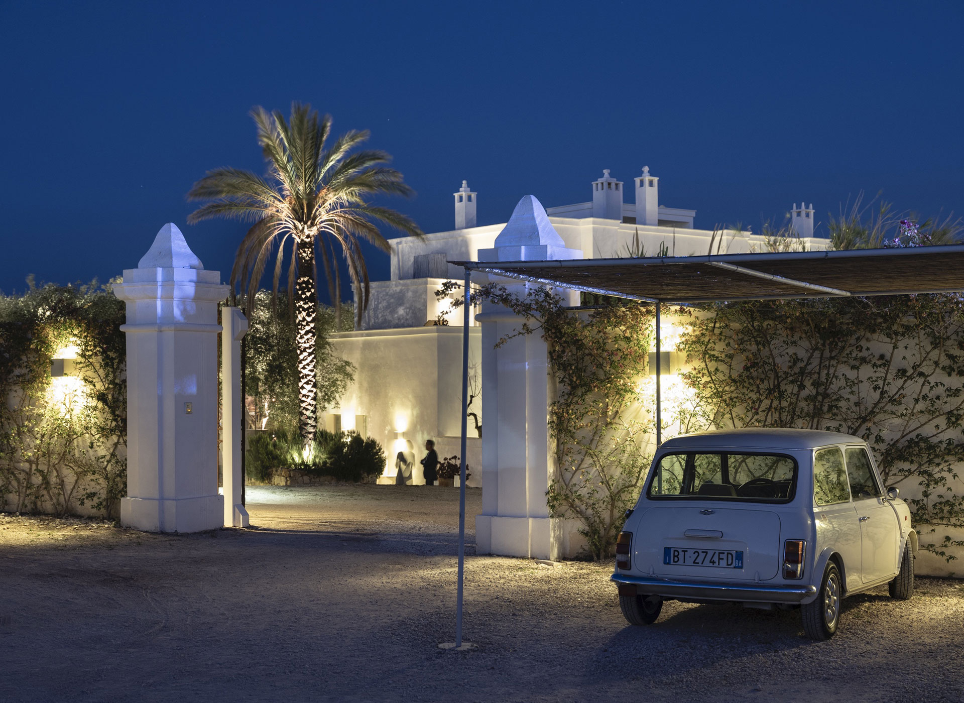 Exterior of Masseria Alchimia at dusk